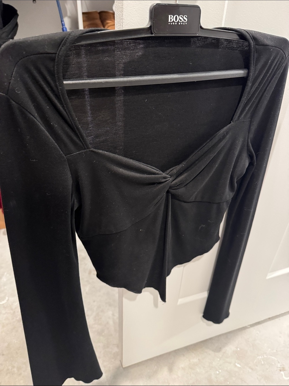 SHEIN Black Long-Sleeve Twist-Front Crop Top
